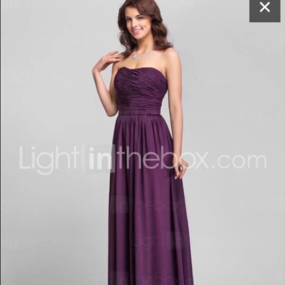Gown - Picture 3 of 3